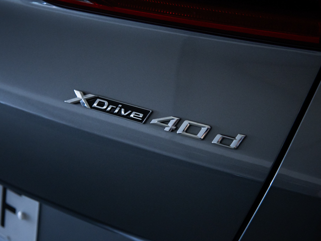 BMW X6 xDrive40d color Gris. Año 2024. 259KW(352CV). Diésel. En concesionario BMW Fuenteolid Valladolid de Valladolid