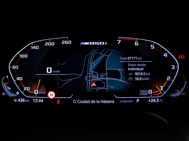 BMW Serie 8 M850i Coupe color Negro. Año 2019. 390KW(530CV). Gasolina. En concesionario BMW Fuenteolid Valladolid de Valladolid