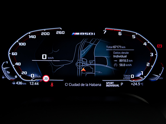 BMW Serie 8 M850i Coupe color Negro. Año 2019. 390KW(530CV). Gasolina. En concesionario BMW Fuenteolid Valladolid de Valladolid