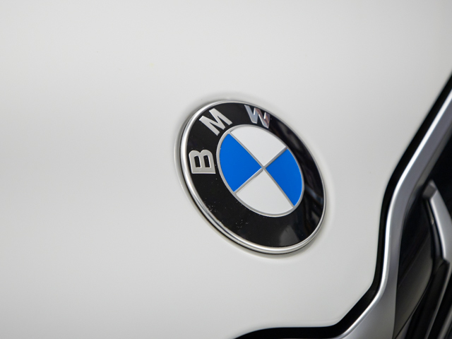 BMW X1 sDrive18d color Blanco. Año 2023. 110KW(150CV). Diésel. En concesionario BMW Fuenteolid Valladolid de Valladolid