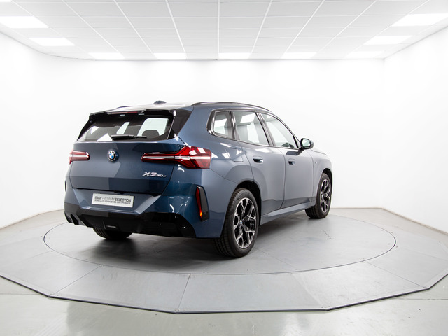 BMW X3 xDrive30e color Azul. Año 2025. 220KW(299CV). Híbrido Electro/Gasolina. En concesionario Móvil Begar Alicante de Alicante