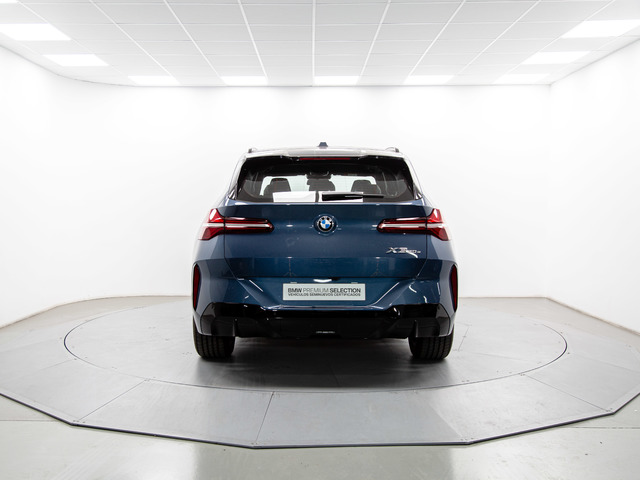 BMW X3 xDrive30e color Azul. Año 2025. 220KW(299CV). Híbrido Electro/Gasolina. En concesionario Móvil Begar Alicante de Alicante