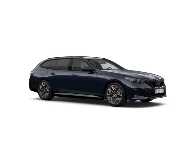 BMW i5 eDrive40 Touring color Negro. Año 2025. 250KW(340CV). Eléctrico. En concesionario Oliva Motor Girona de Girona