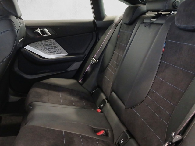 BMW Serie 2 220d Gran Coupe color Negro. Año 2025. 120KW(163CV). Diésel. En concesionario Enekuri Motor de Vizcaya