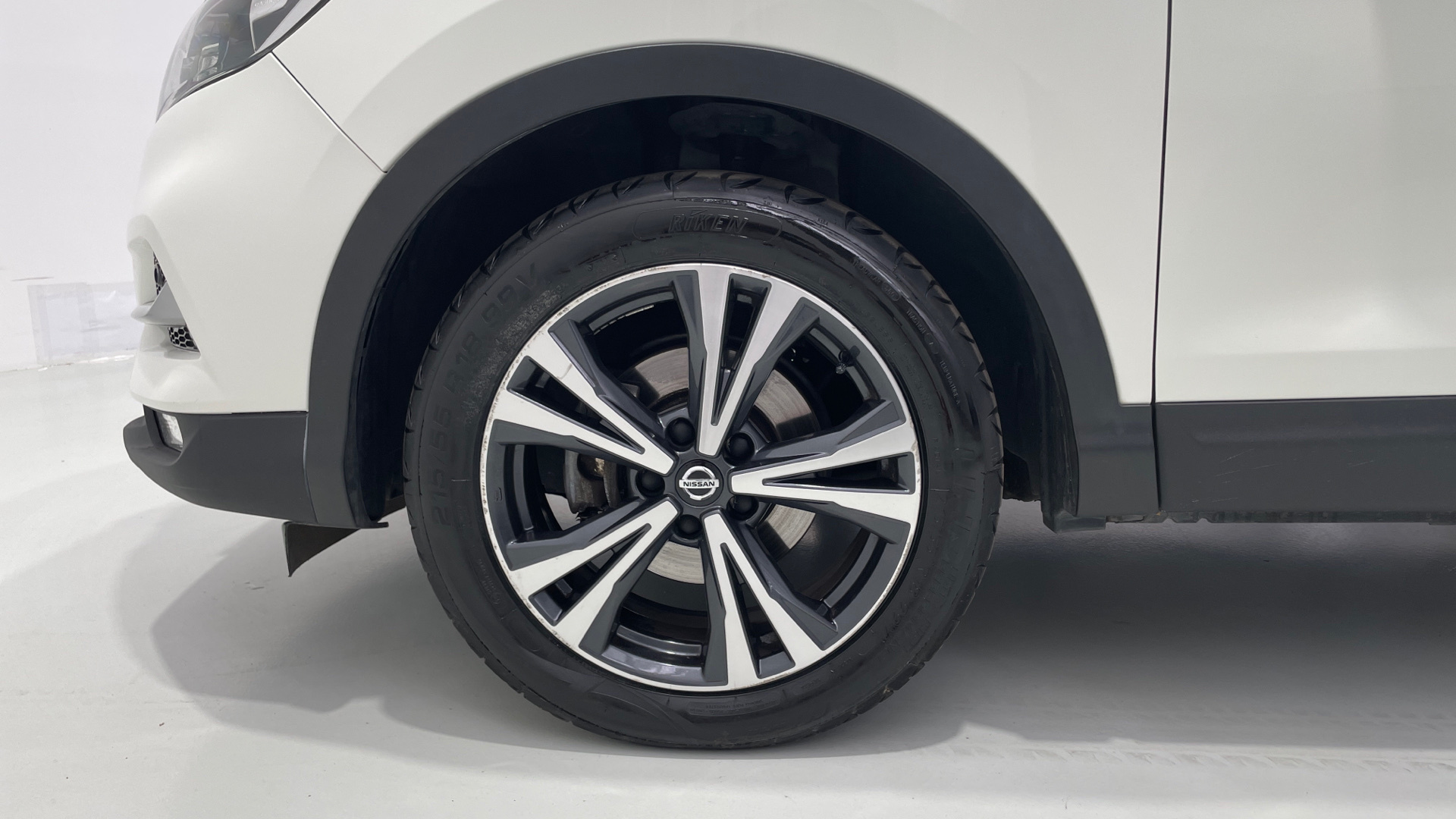 Nissan Qashqai DIG-T 140 - 6