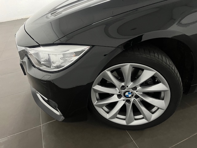 BMW Serie 4 420d Gran Coupe color Negro. Año 2015. 135KW(184CV). Diésel. En concesionario Amiocar S.A. de Coruña