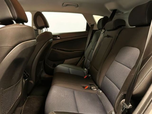 Hyundai Tucson 1.7 CRDI BlueDrive Tecno DCT 103 kW (141 CV)