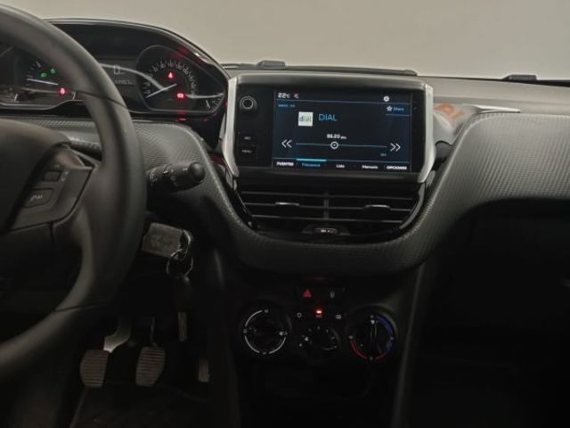 Peugeot 208 BlueHDi 100 Signature 73 kW (99 CV)