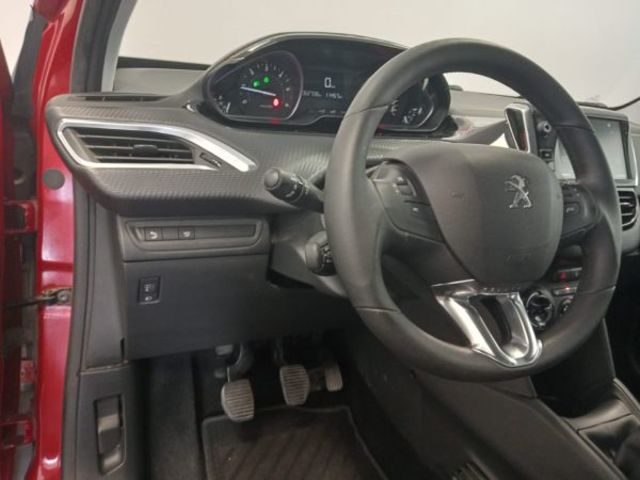 Peugeot 208 BlueHDi 100 Signature 73 kW (99 CV)