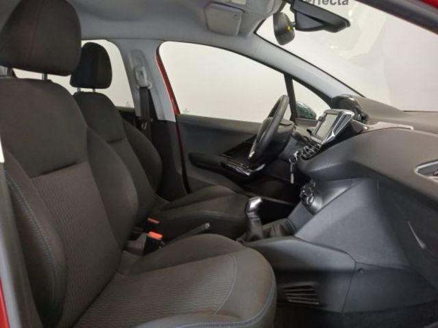 Peugeot 208 BlueHDi 100 Signature 73 kW (99 CV)