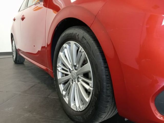 Peugeot 208 BlueHDi 100 Signature 73 kW (99 CV)