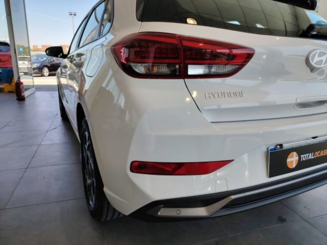 Hyundai i30 1.0 TGDI 48V Klass 74 kW (100 CV)