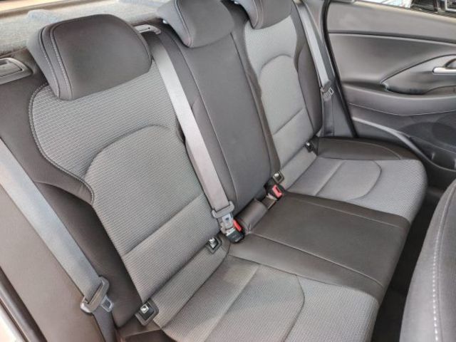 Hyundai i30 1.0 TGDI 48V Klass 74 kW (100 CV)