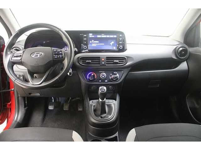 Hyundai i10 1.0 - 7