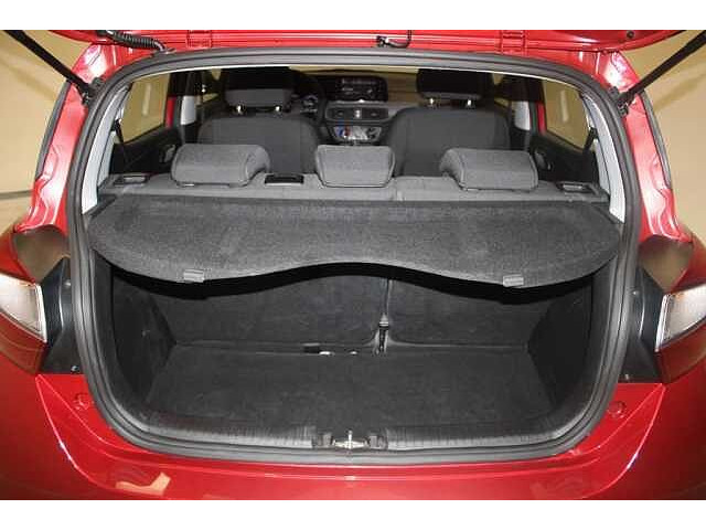 Hyundai i10 1.0 - 9