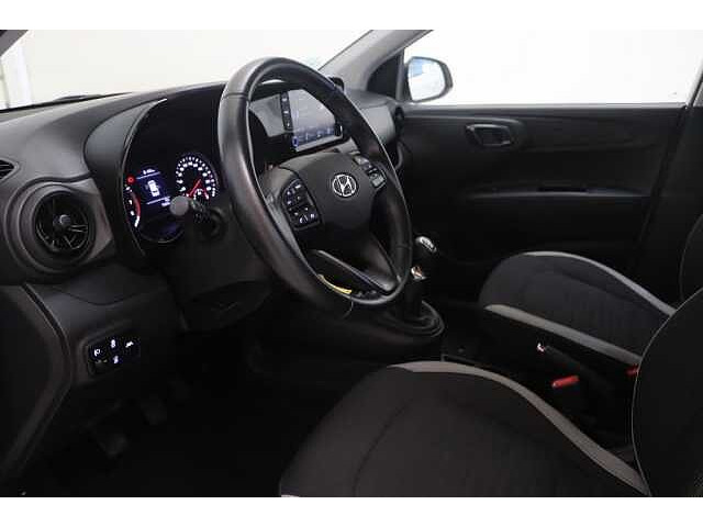 Hyundai i10 1.0 - 6