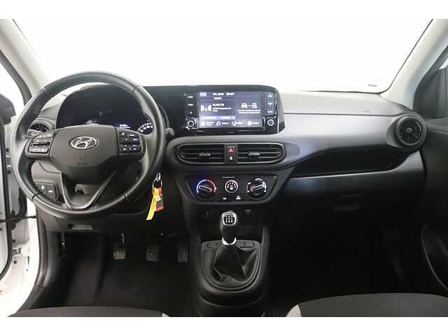 Hyundai i10 1.0 - 7