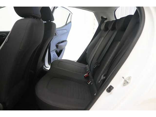 Hyundai i10 1.0 - 8