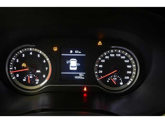 Hyundai i10 1.2 - 12
