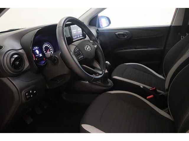 Hyundai i10 1.0 - 6