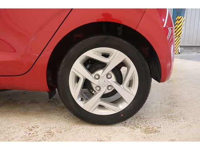 Hyundai i10 1.0 - 11
