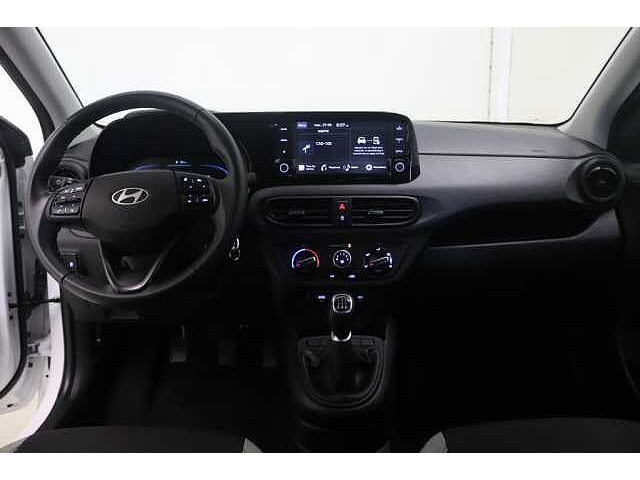 Hyundai i10 1.0 - 7