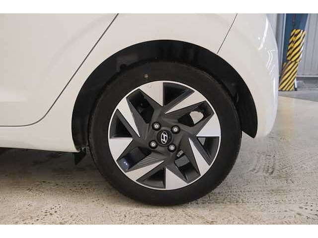 Hyundai i10 1.0 - 10