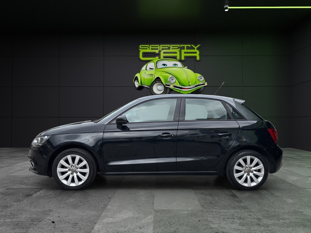 Audi A1 Sportback Attracted 1.6 TDI 66 kW (90 CV)