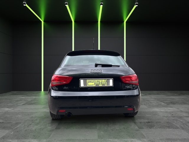 Audi A1 Sportback Attracted 1.6 TDI 66 kW (90 CV)