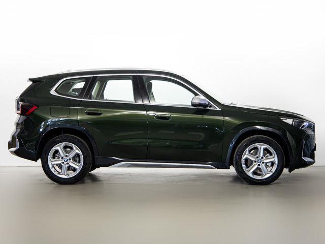BMW X1 sDrive18d color Verde. Año 2023. 110KW(150CV). Diésel. En concesionario BMW Fuenteolid Valladolid de Valladolid