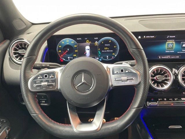 Mercedes-Benz GLB GLB 200 d - 9