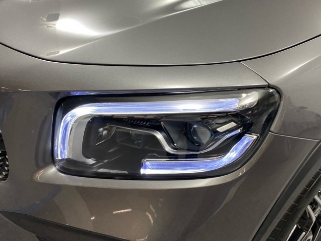 Mercedes-Benz GLB GLB 220 D - 13