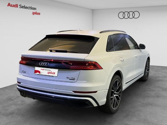 Foto 4 Audi Q8 50 TDI quattro 210 kW (286 CV) tiptronic