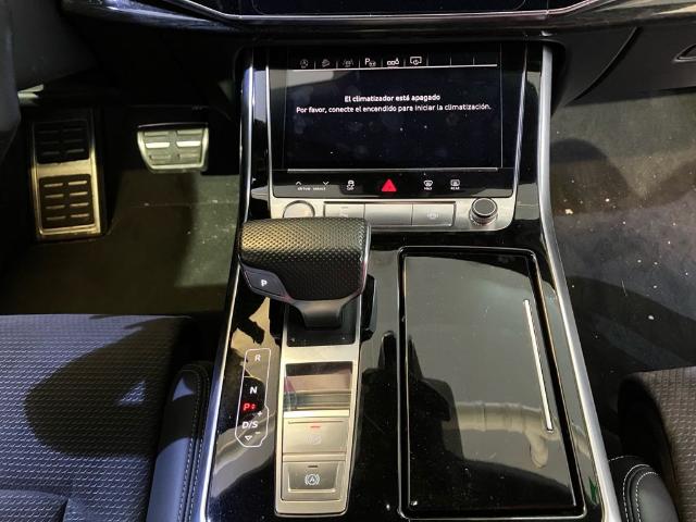 Foto 15 Audi Q8 50 TDI quattro 210 kW (286 CV) tiptronic