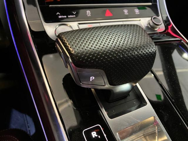 Foto 18 Audi Q8 50 TDI quattro 210 kW (286 CV) tiptronic