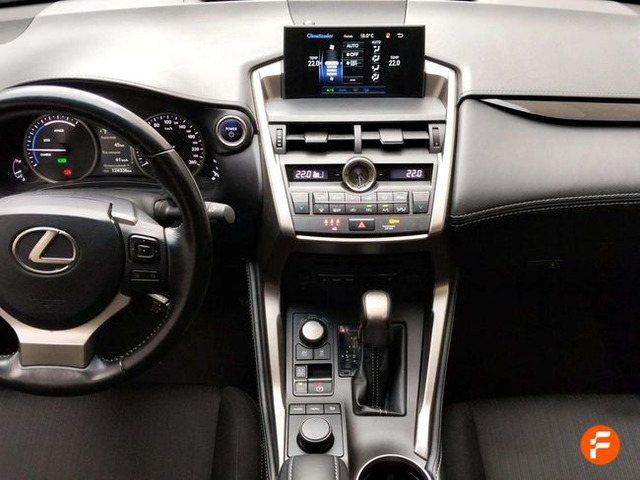 Foto 12 Lexus NX 300h Business 2WD 145 kW (197 CV)