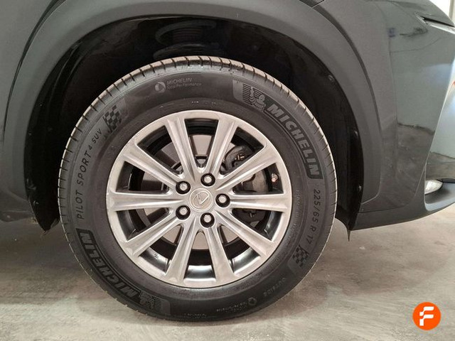 Foto 26 Lexus NX 300h Business 2WD 145 kW (197 CV)