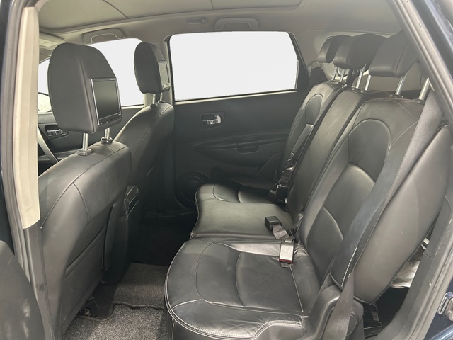Nissan Qashqai+2 2.0 dCi Tekna Premium 4x4 A/T 110 kW (15 0CV)
