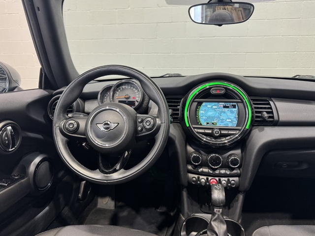 fotoG 6 del MINI MINI Cabrio Cooper 100 kW (136 CV) 136cv Gasolina del 2017 en Barcelona