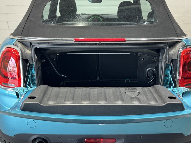 fotoG 11 del MINI MINI Cabrio Cooper 100 kW (136 CV) 136cv Gasolina del 2017 en Barcelona