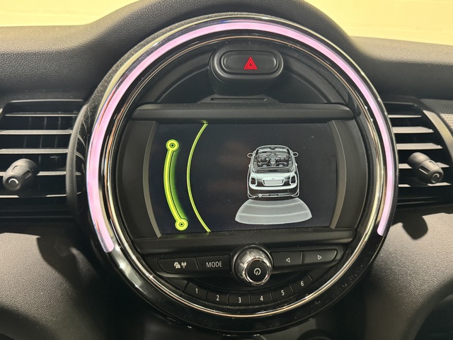 fotoG 18 del MINI MINI Cabrio Cooper 100 kW (136 CV) 136cv Gasolina del 2017 en Barcelona