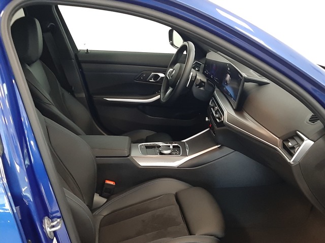 BMW Serie 3 318d color Azul. Año 2024. 110KW(150CV). Diésel. En concesionario Automoviles Bertolin, S.L. de Valencia