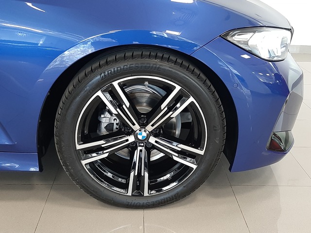 BMW Serie 3 318d color Azul. Año 2024. 110KW(150CV). Diésel. En concesionario Automoviles Bertolin, S.L. de Valencia