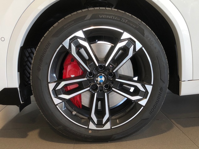 BMW X2 M35i color Blanco. Año 2025. 221KW(300CV). Gasolina. En concesionario Auto Premier, S.A. - MADRID de Madrid