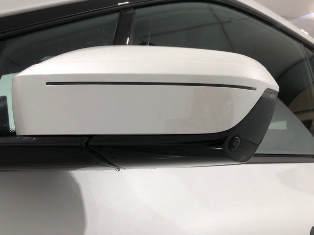 BMW iX xDrive45 color Blanco. Año 2025. 300KW(408CV). Eléctrico. En concesionario Auto Premier, S.A. - MADRID de Madrid