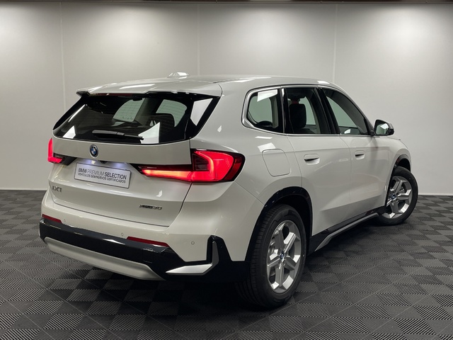 BMW iX1 xDrive30 color Blanco. Año 2025. 230KW(313CV). Eléctrico. En concesionario Maberauto de Castellón