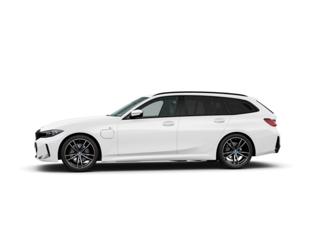 BMW Serie 3 330e Touring color Blanco. Año 2024. 215KW(292CV). Híbrido Electro/Gasolina. En concesionario Carteya Motor | Campo de Gibraltar de Cádiz