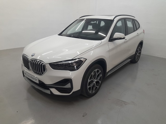 BMW X1 xDrive20d color Blanco. Año 2021. 140KW(190CV). Diésel. En concesionario Cabrero Motorsport de Huesca