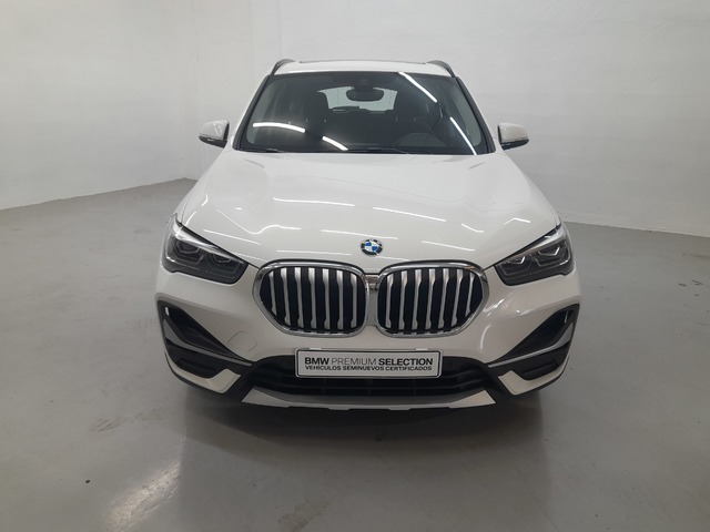 BMW X1 xDrive20d color Blanco. Año 2021. 140KW(190CV). Diésel. En concesionario Cabrero Motorsport de Huesca