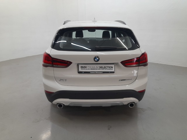 BMW X1 xDrive20d color Blanco. Año 2021. 140KW(190CV). Diésel. En concesionario Cabrero Motorsport de Huesca